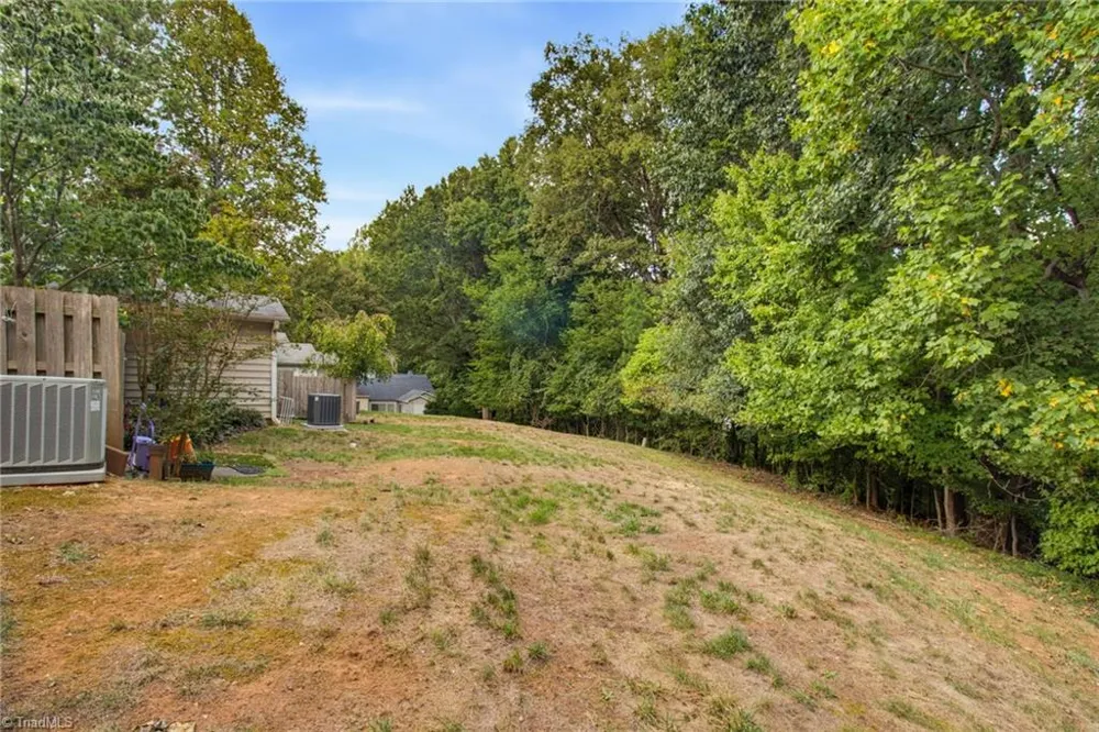 2522 Cottage Place Greensboro, NC 27455