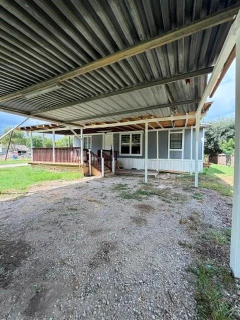4915 Apache Lane