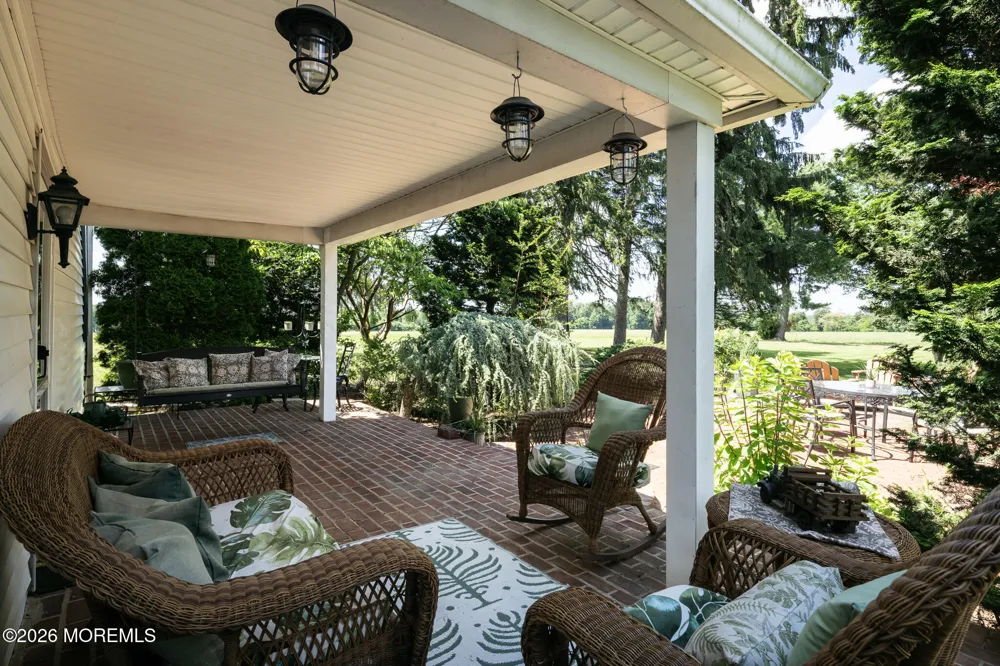 92 Warner Road Mannington, NJ 08079