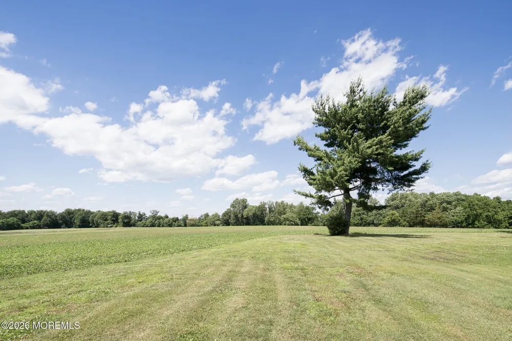 92 Warner Road Mannington, NJ 08079