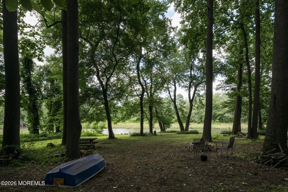 92 Warner Road Mannington, NJ 08079