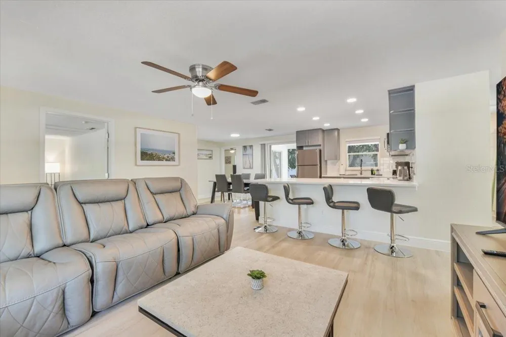 1114 LA SALLE STREET Clearwater, FL 33755