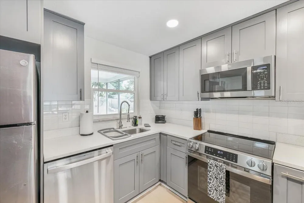 1114 LA SALLE STREET Clearwater, FL 33755