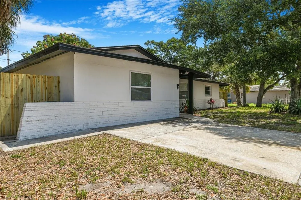 1114 LA SALLE STREET Clearwater, FL 33755