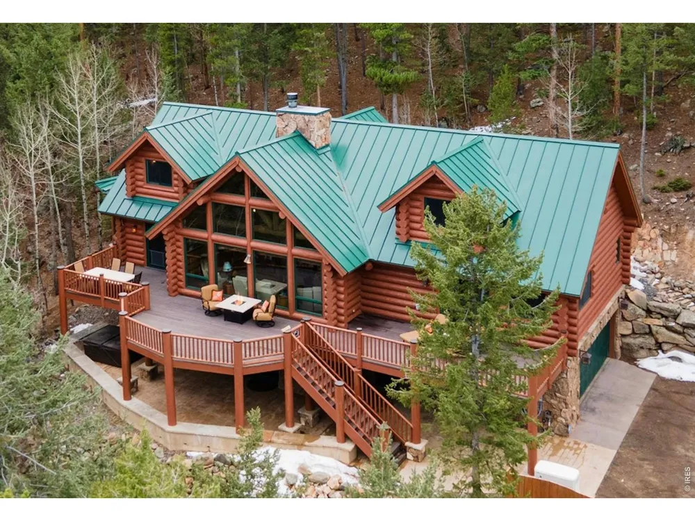 1490 Hummingbird Drive Estes Park, CO 80517