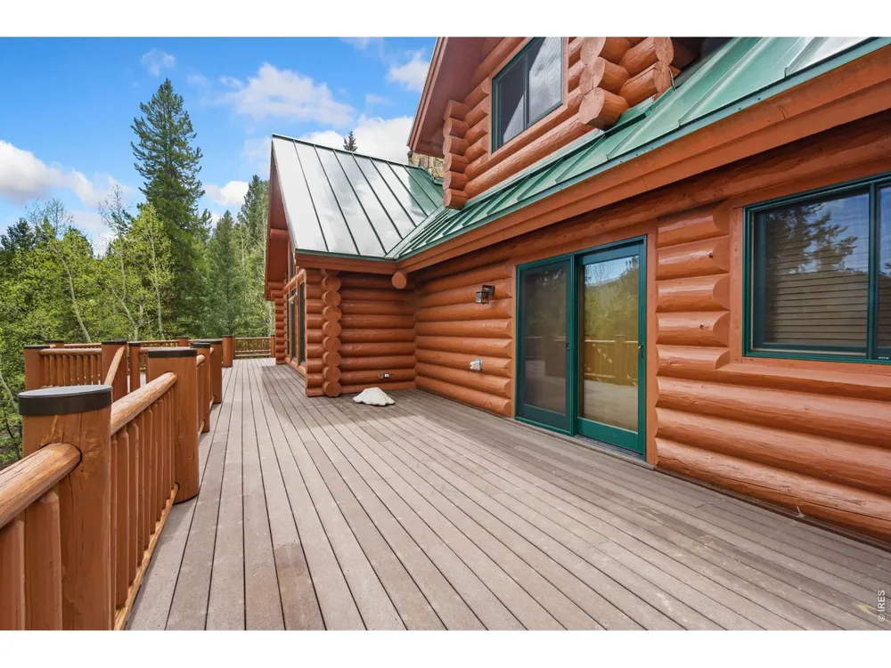 1490 Hummingbird Drive Estes Park, CO 80517