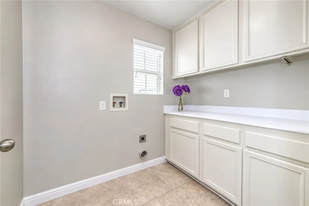 1019 Autumn Leaf Court Carson, CA 90746