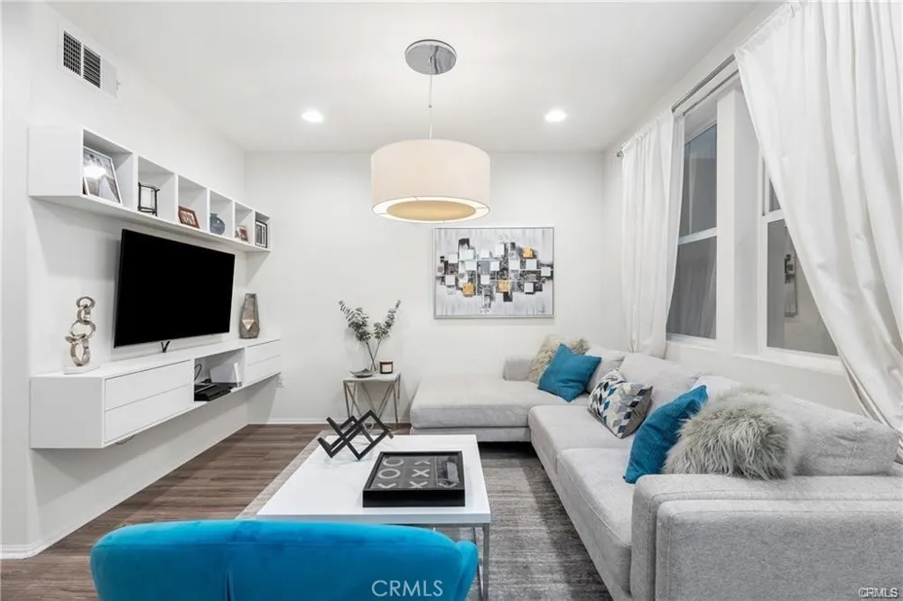 17017 Independence Yorba Linda, CA 92886