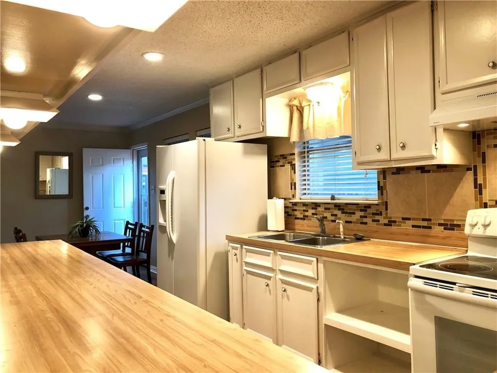 304 Nighthawk Drive Pottsboro, TX 75076
