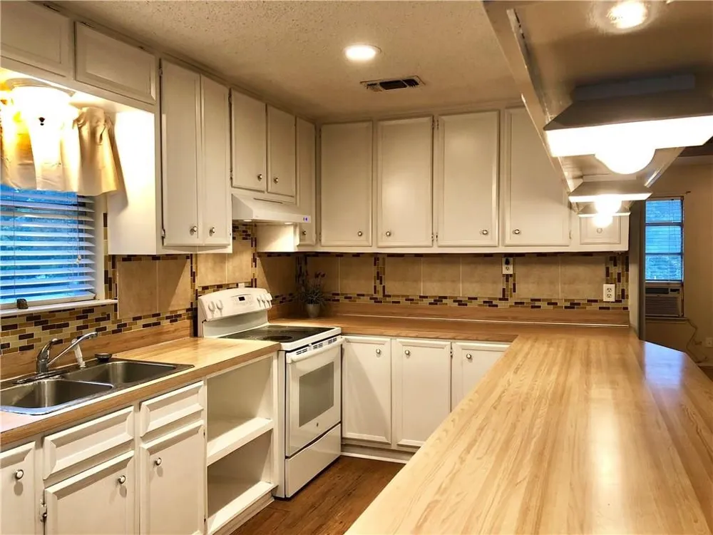 304 Nighthawk Drive Pottsboro, TX 75076