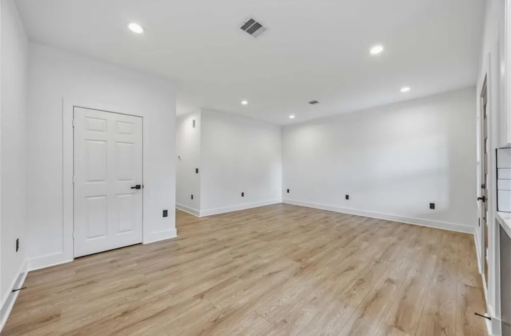 316 Clearwater Street #A Houston, TX 77029