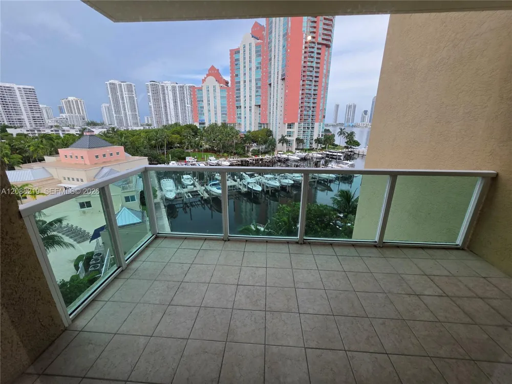3340 NE 190th St #705 Aventura, FL 33180