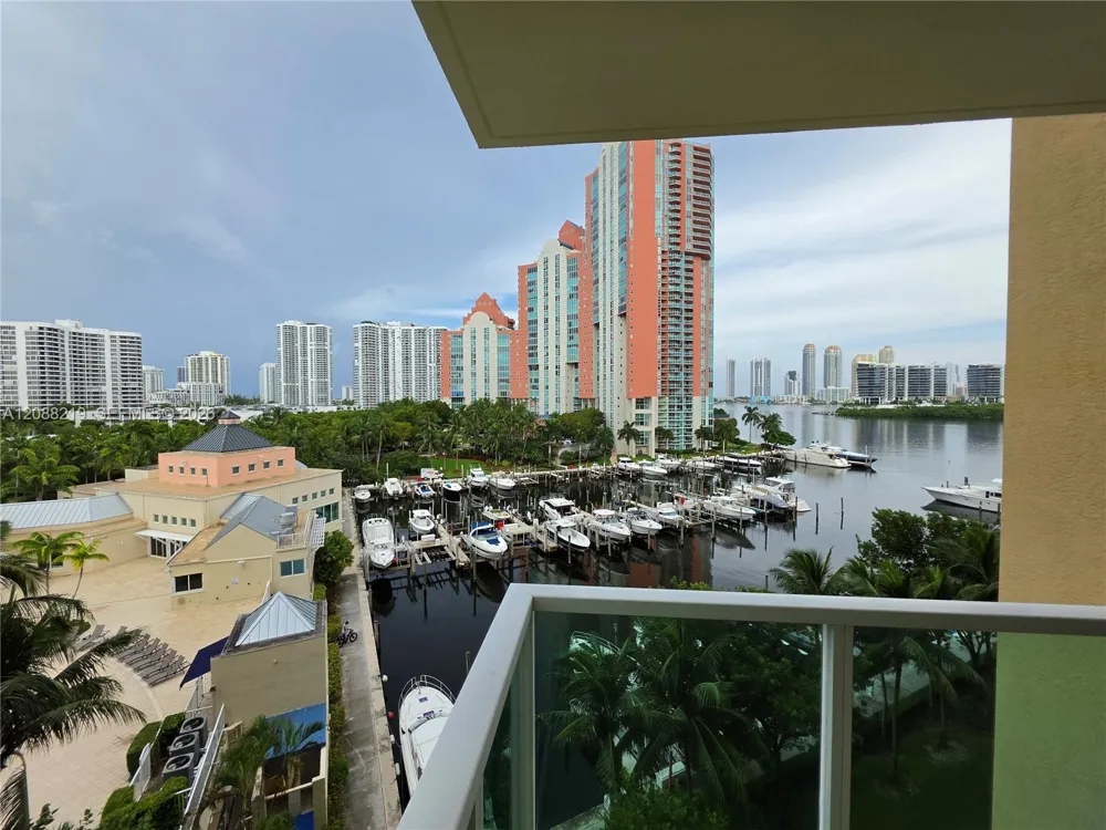 3340 NE 190th St #705 Aventura, FL 33180