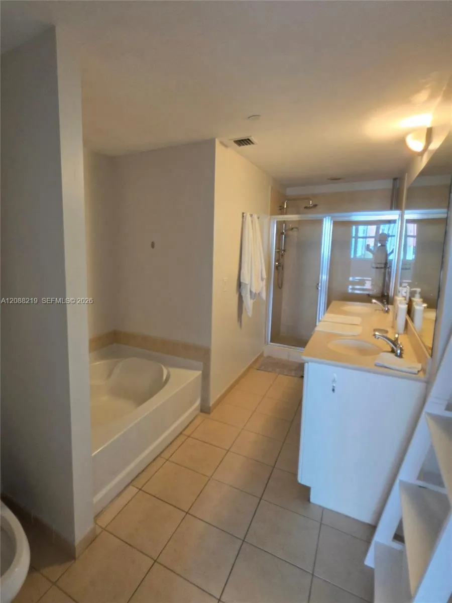 3340 NE 190th St #705 Aventura, FL 33180