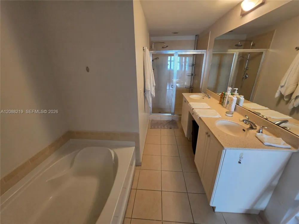 3340 NE 190th St #705 Aventura, FL 33180