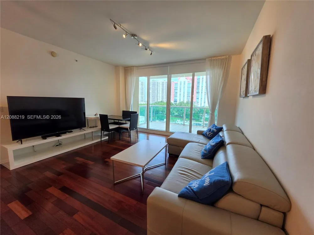 3340 NE 190th St #705 Aventura, FL 33180