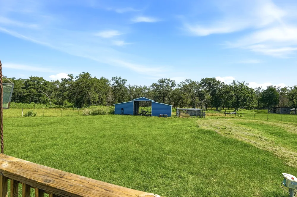 1951 County Road 475 Thrall, TX 76578
