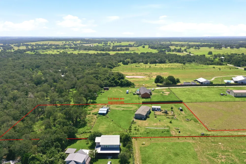 1951 County Road 475 Thrall, TX 76578