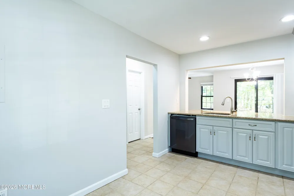 1103 Arlington Drive Toms River, NJ 08755