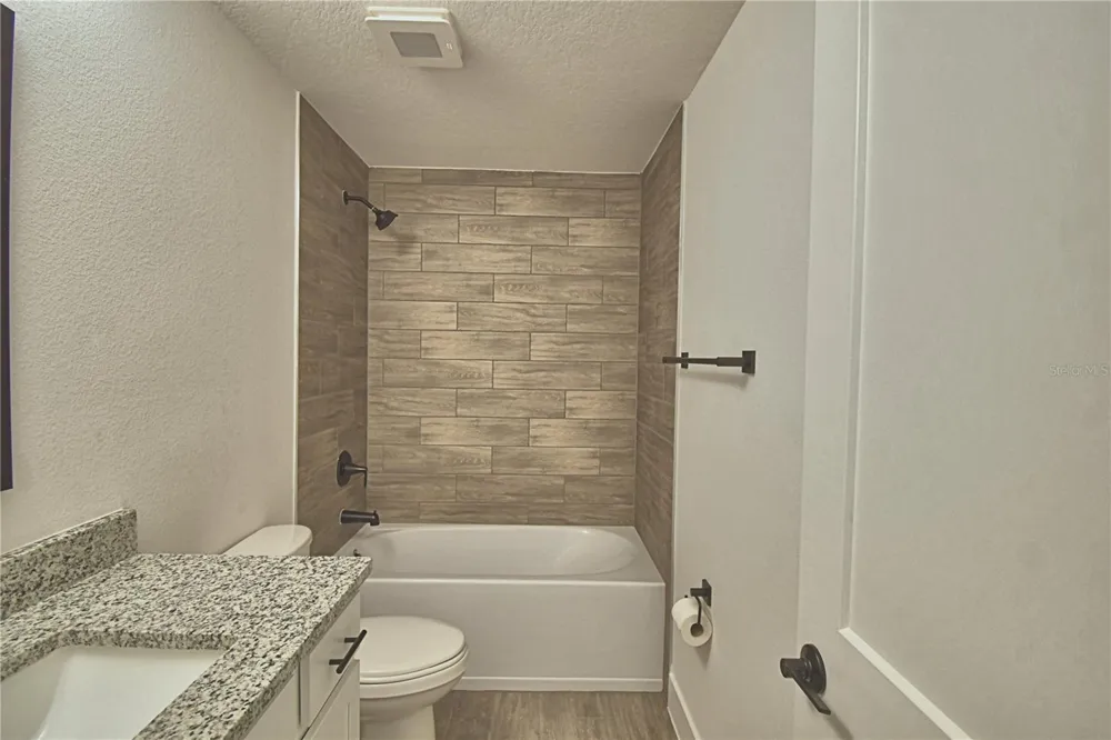 4479 JULIANA LAKE DRIVE Auburndale, FL 33823