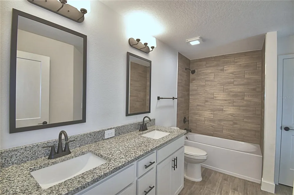 4479 JULIANA LAKE DRIVE Auburndale, FL 33823