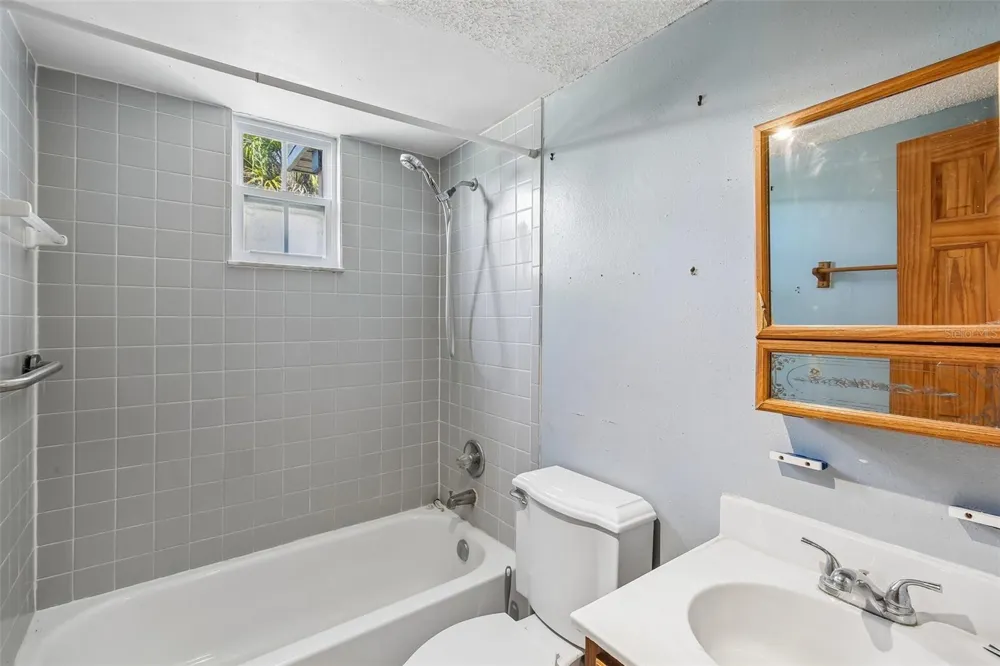 2702 49TH STREET S Gulfport, FL 33707