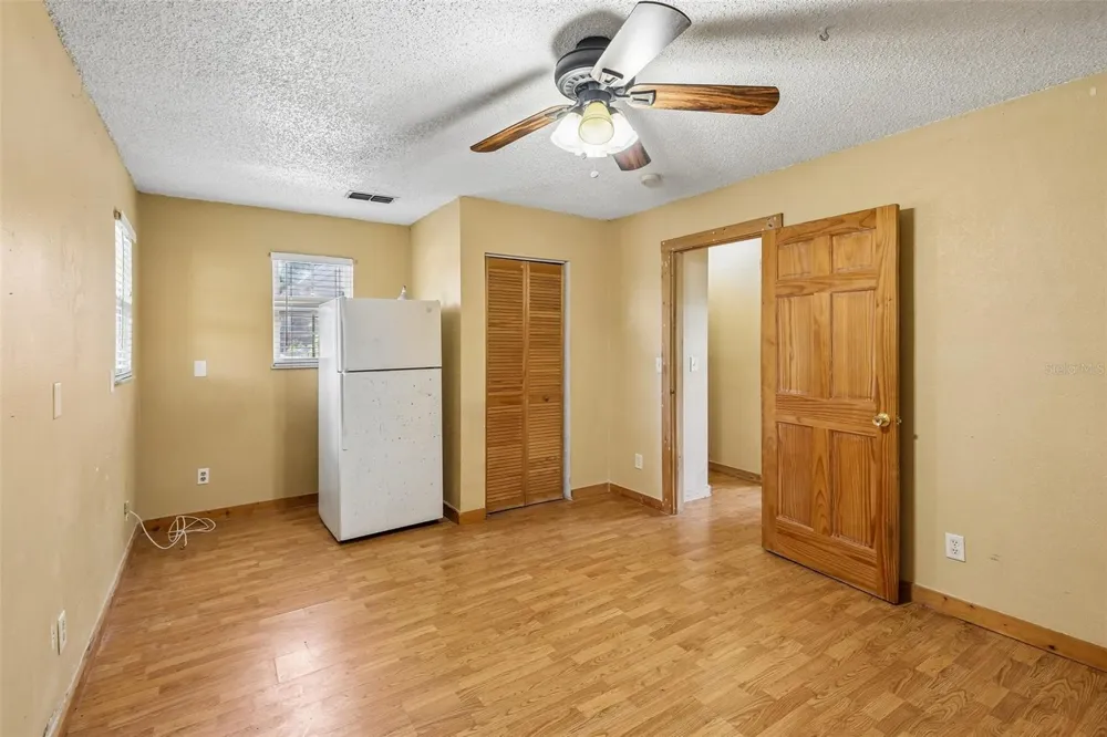 2702 49TH STREET S Gulfport, FL 33707