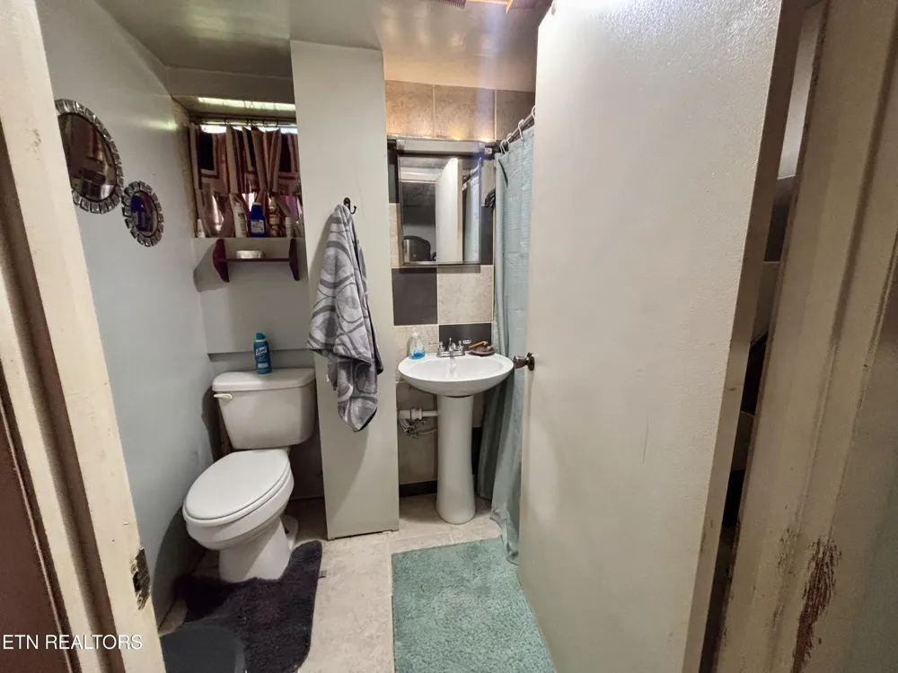 145 Scott Rd Harriman, TN 37748