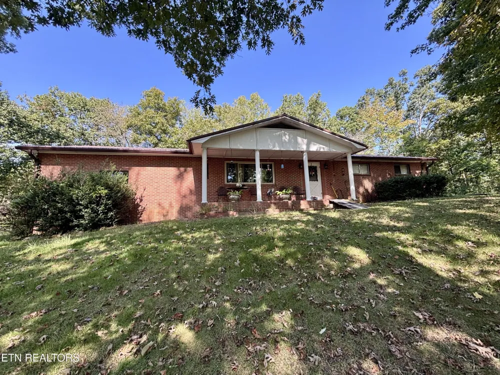145 Scott Rd Harriman, TN 37748