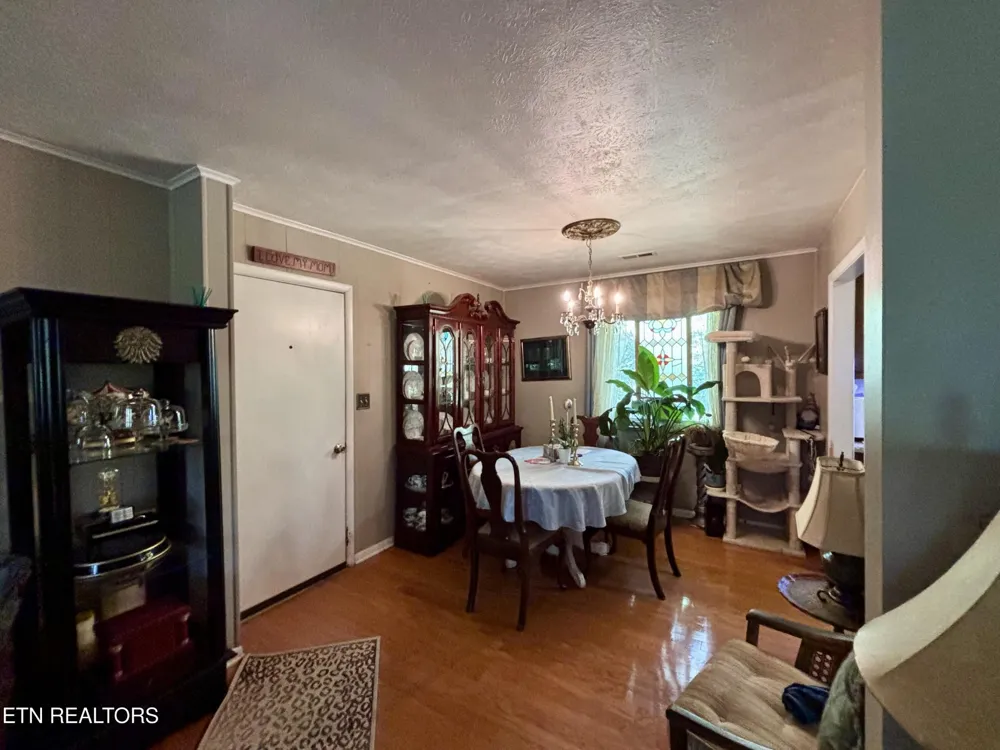 145 Scott Rd Harriman, TN 37748