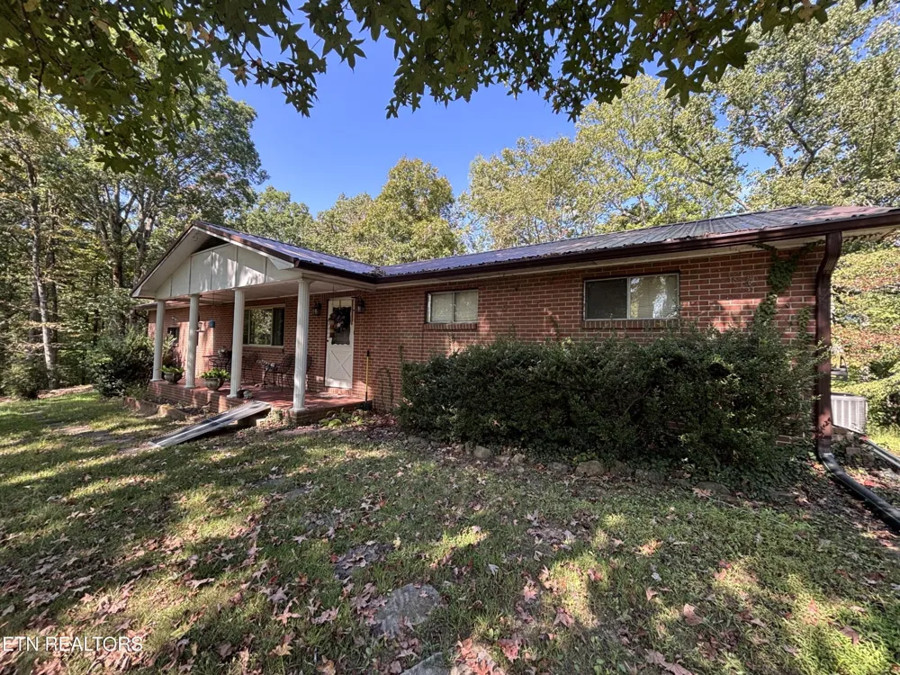 145 Scott Rd Harriman, TN 37748