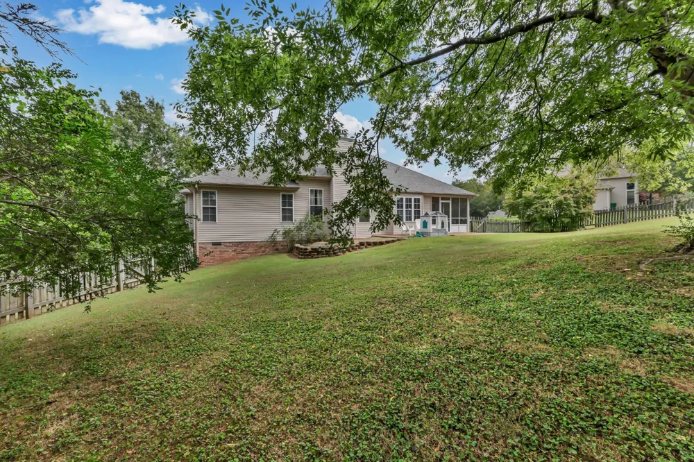625 E Glenridge Ln Clarksville, TN 37043