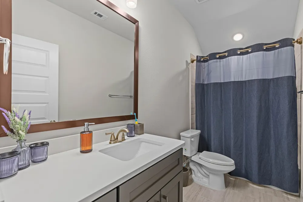 5227 Mareliz Lane Sachse, TX 75048