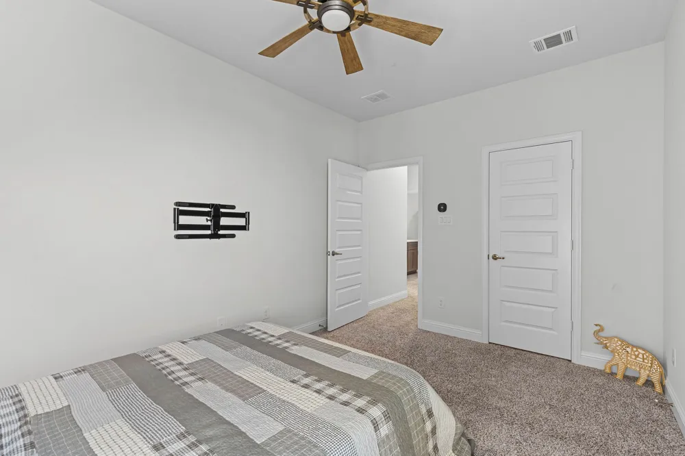 5227 Mareliz Lane Sachse, TX 75048