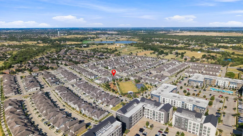 5227 Mareliz Lane Sachse, TX 75048