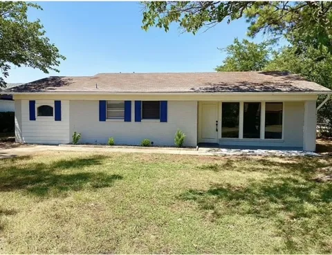 512 Sally Lane