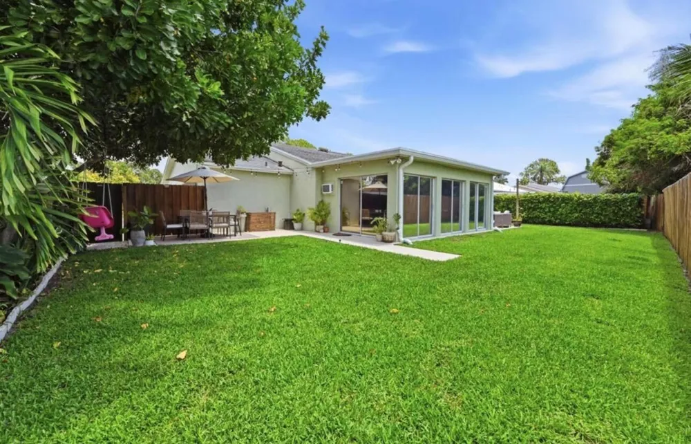 4732 Carthage Circle S Lake Worth, FL 33463