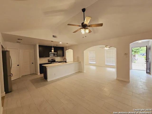 6700 YELLOW ROSE ST San Antonio, TX 78238