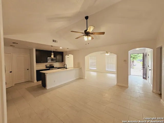 6700 YELLOW ROSE ST San Antonio, TX 78238