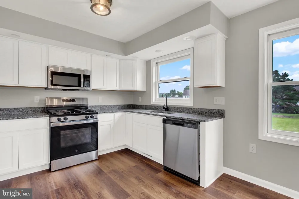 74 CURTIS DRIVE East Berlin, PA 17316