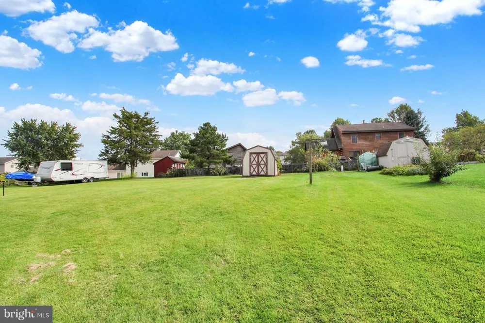 74 CURTIS DRIVE East Berlin, PA 17316