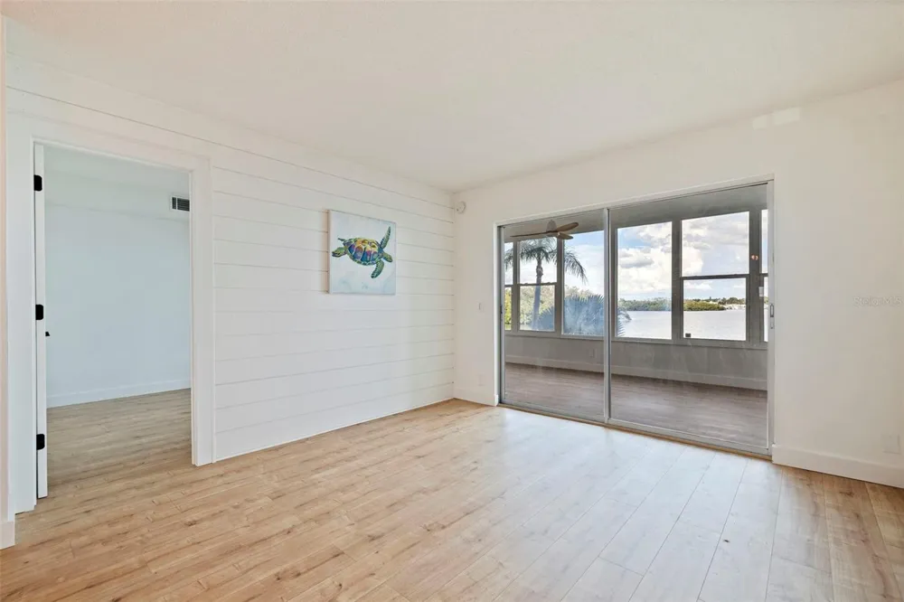 1847 SHORE DRIVE S #202 South Pasadena, FL 33707