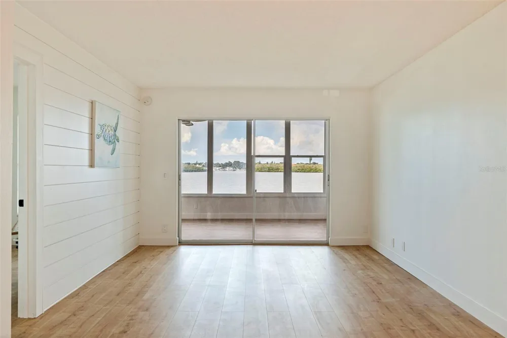 1847 SHORE DRIVE S #202 South Pasadena, FL 33707