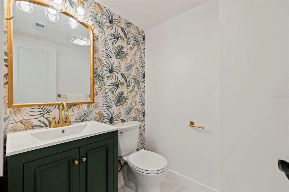 1847 SHORE DRIVE S #202 South Pasadena, FL 33707