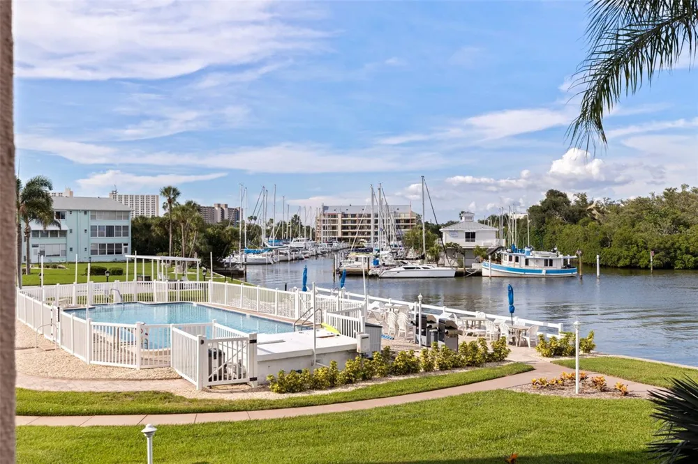1847 SHORE DRIVE S #202 South Pasadena, FL 33707