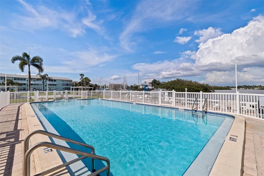 1847 SHORE DRIVE S #202 South Pasadena, FL 33707