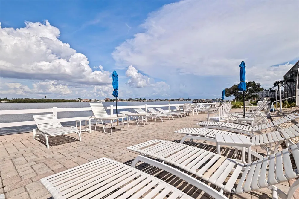 1847 SHORE DRIVE S #202 South Pasadena, FL 33707