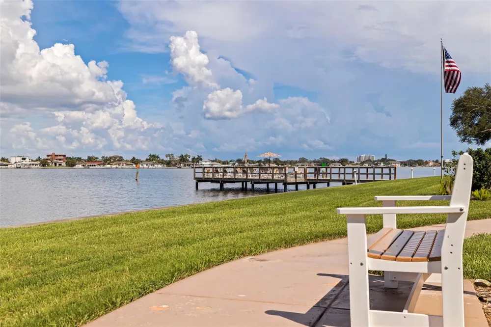 1847 SHORE DRIVE S #202 South Pasadena, FL 33707