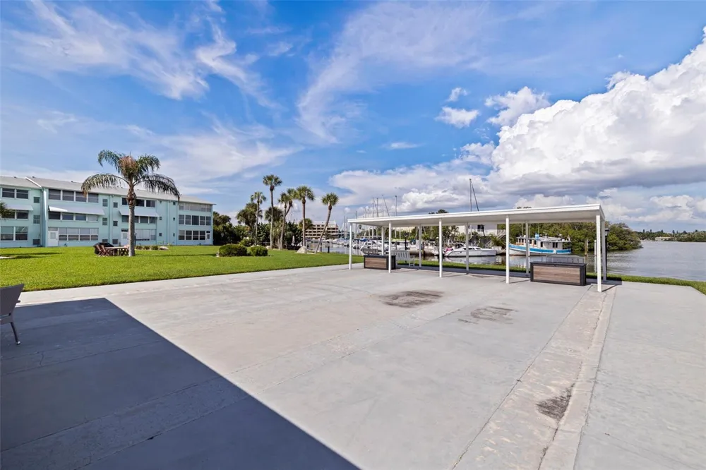 1847 SHORE DRIVE S #202 South Pasadena, FL 33707