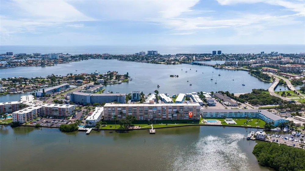 1847 SHORE DRIVE S #202 South Pasadena, FL 33707